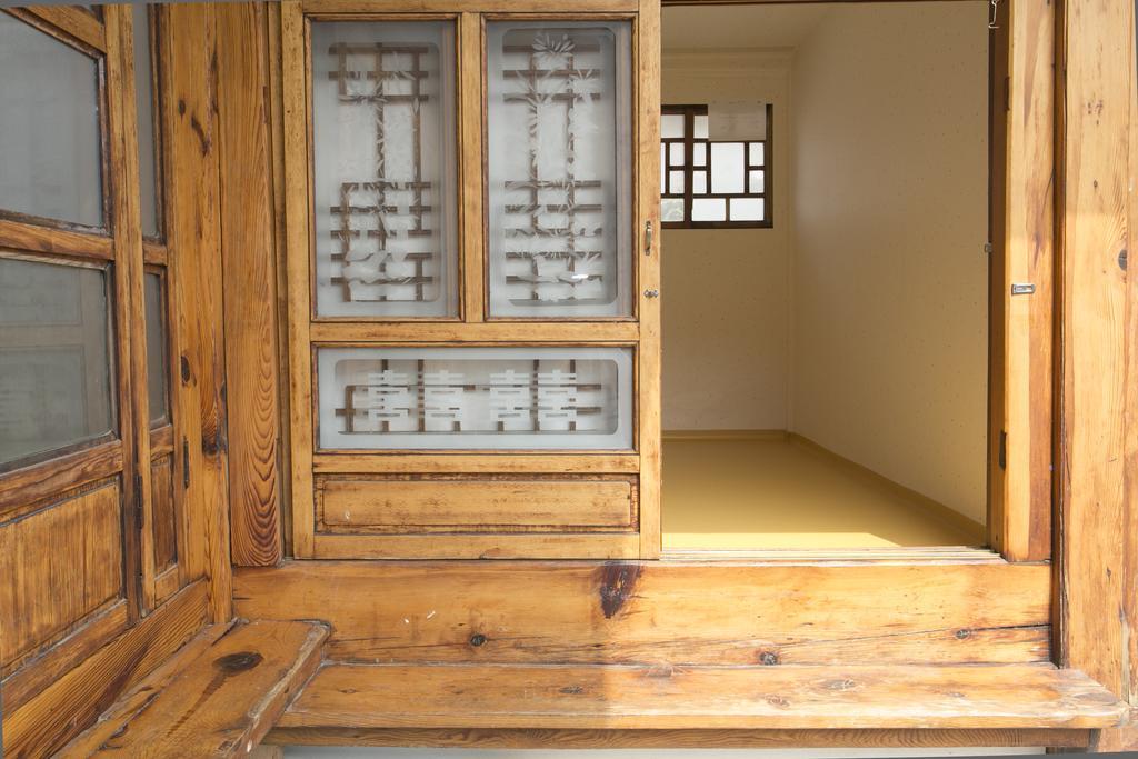 Nuri Hanok Guesthouse Seoul Bagian luar foto