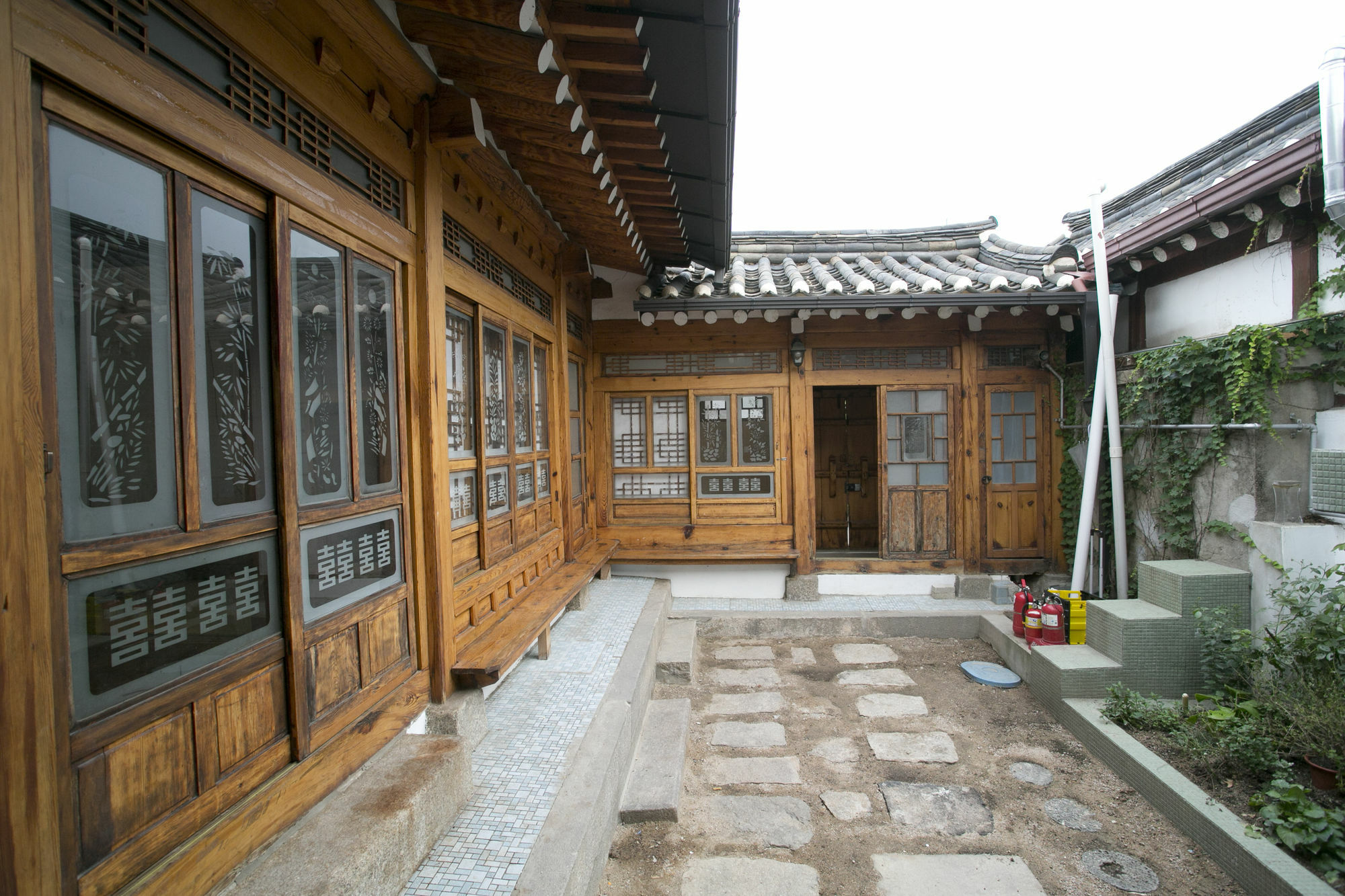 Nuri Hanok Guesthouse Seoul Bagian luar foto