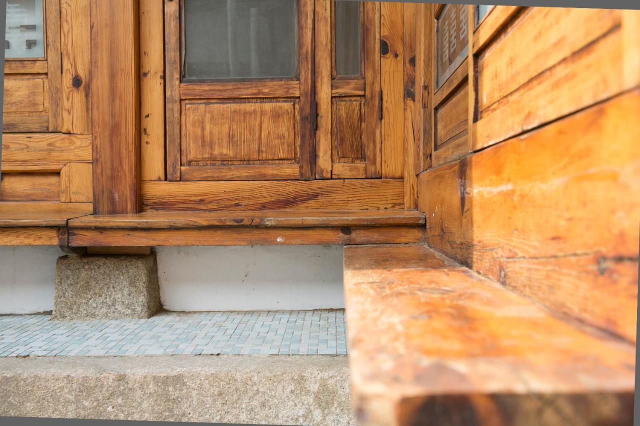 Nuri Hanok Guesthouse Seoul Bagian luar foto
